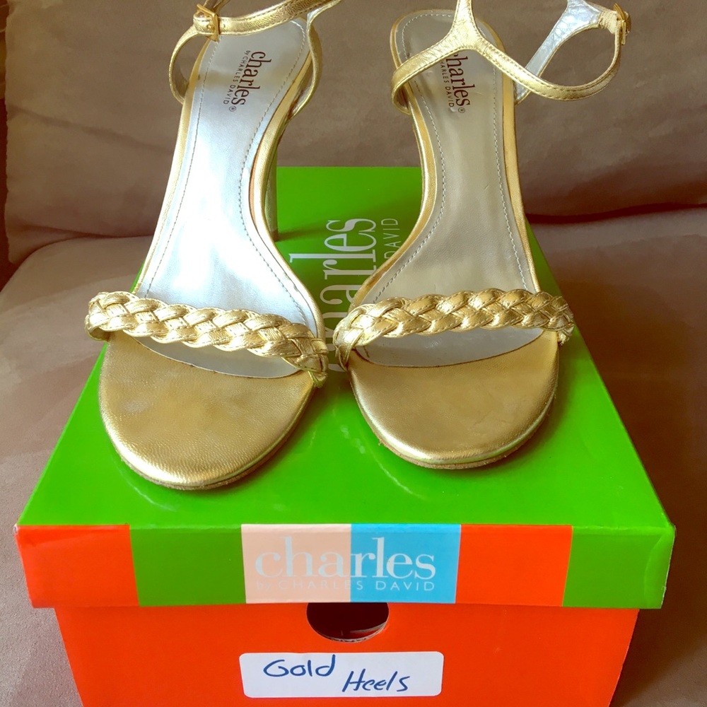 Charles David Gold Strappy Sandals